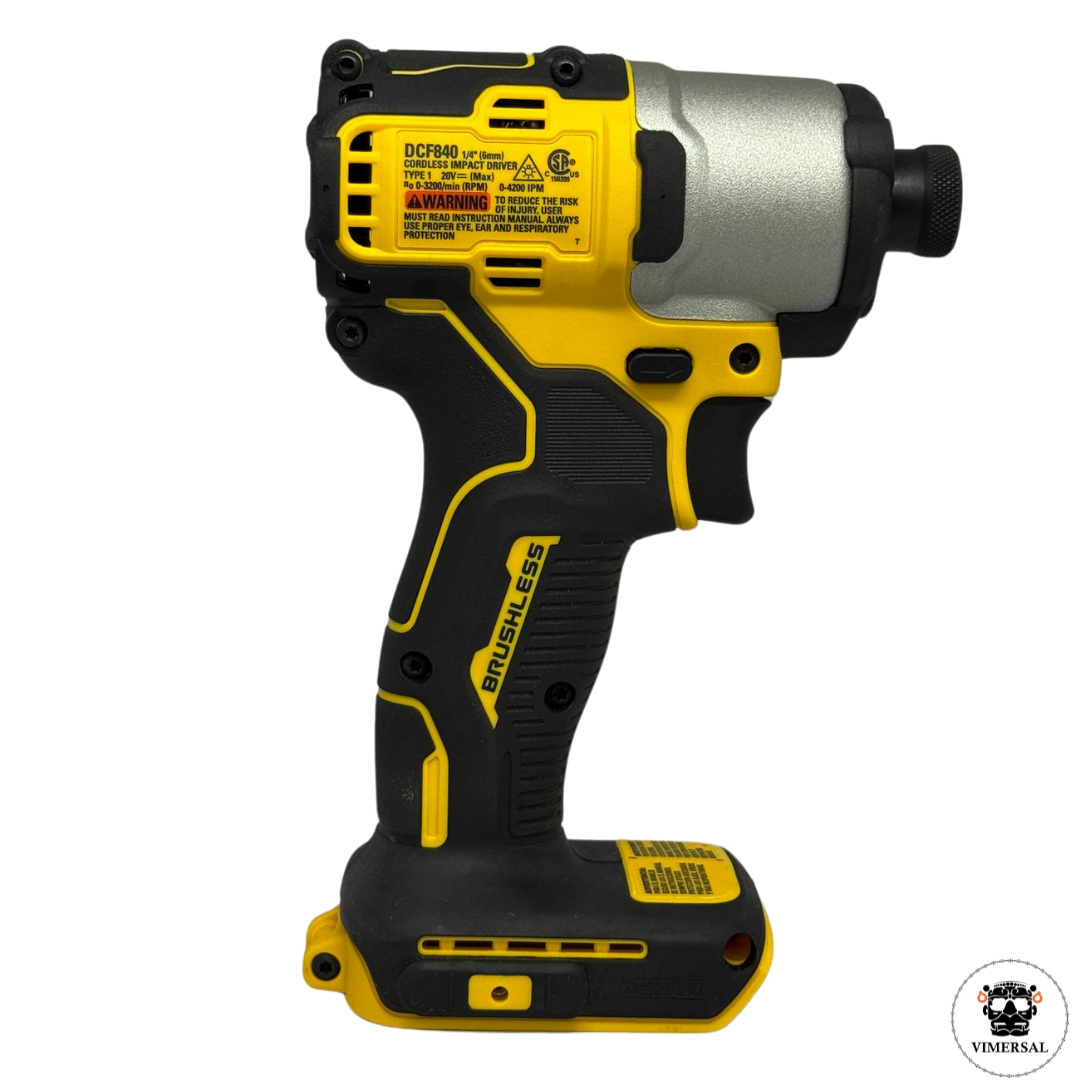 Atornillador de Impacto Inalámbrico sin Escobillas (Brushless) 20V MAX de 1/4" (DCF840). Seminuevo