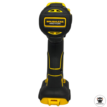 Taladro Atornillador Inalámbrico sin Escobillas (Brushless) de 20V MAX (DCD777) Seminuevo.
