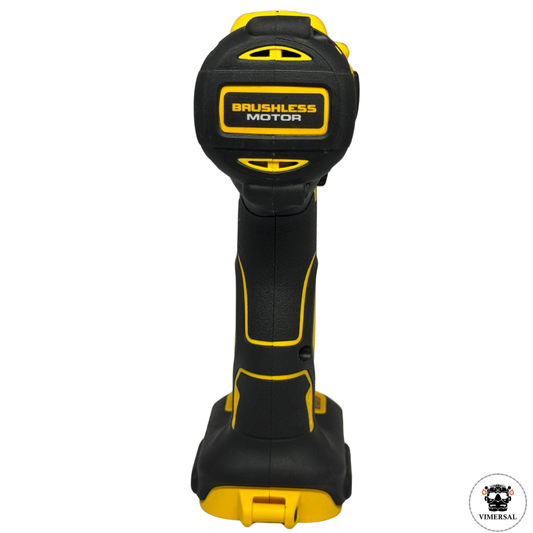 Taladro Atornillador Inalámbrico sin Escobillas (Brushless) de 20V MAX (DCD777) Seminuevo.